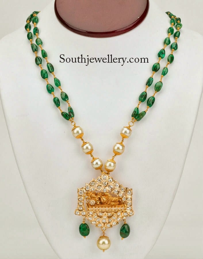 Emerald Beads Necklace Set with Designer Uncut Diamond Pendant