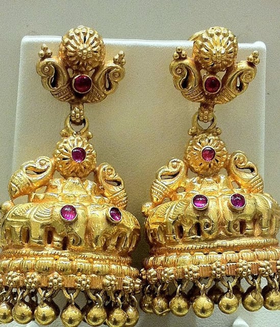 gold traditional jhumka designs