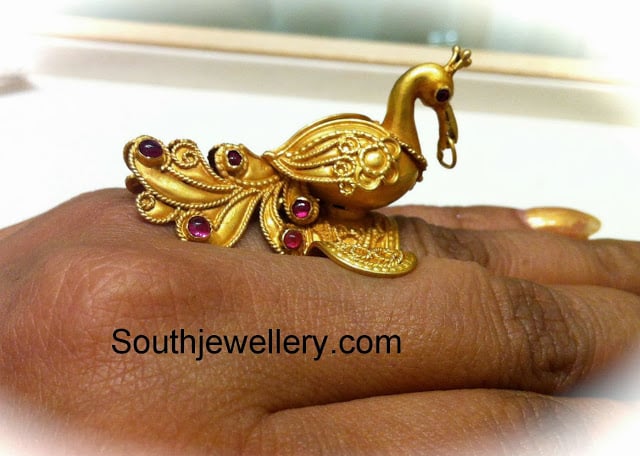 gold peacock finger ring