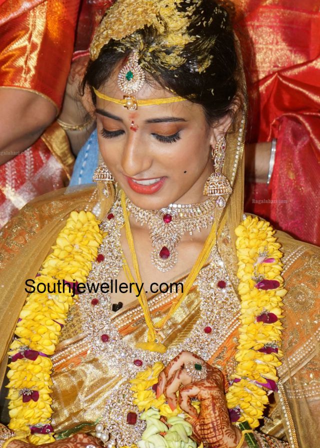 Indian Bride Puts Wedding Ring On Stock Photo 2367285257 | Shutterstock