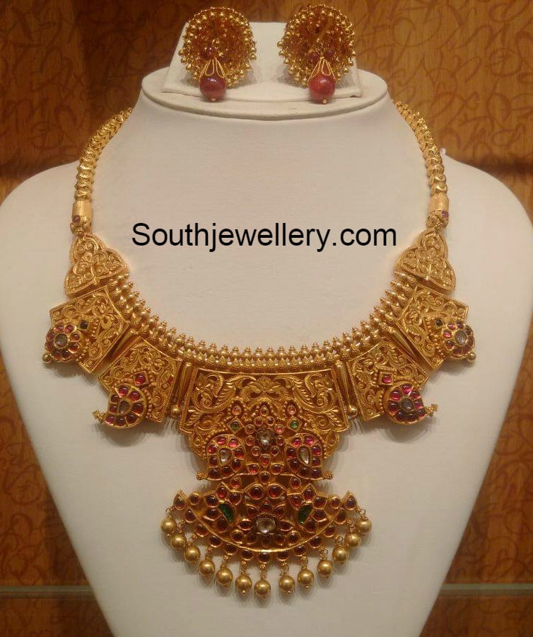 Traditional Antique Gold Necklace - Indian Jewellery Designs