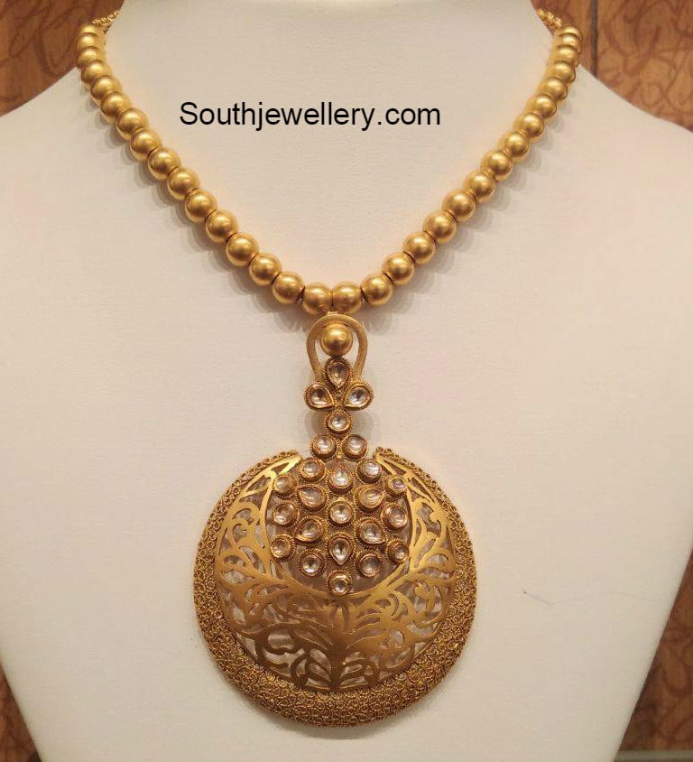 Simple Antique Jewellery Necklace