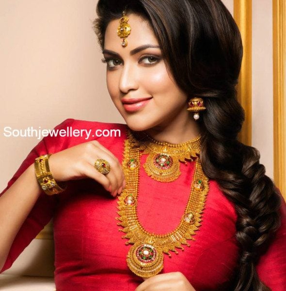 Amala Paul in Antique Gold Jewelry photo amalapaul_josalukkas_jewellery_ad