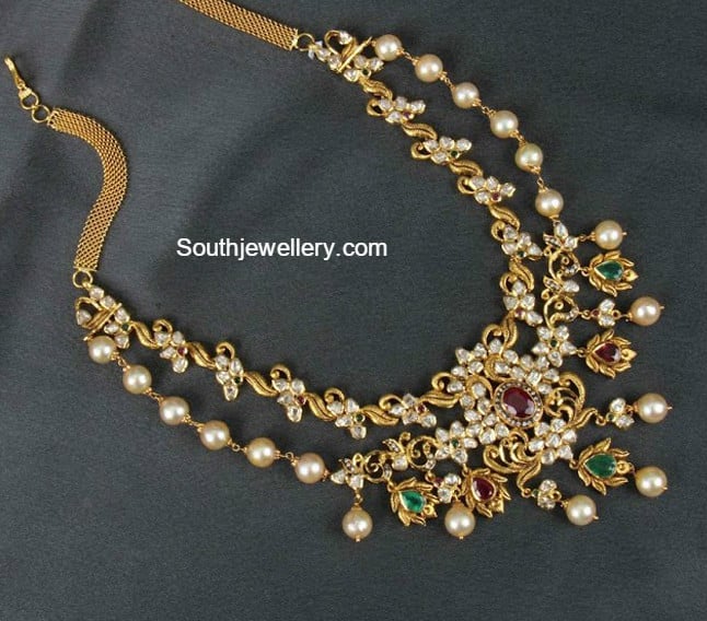 kempulu pachalu necklace