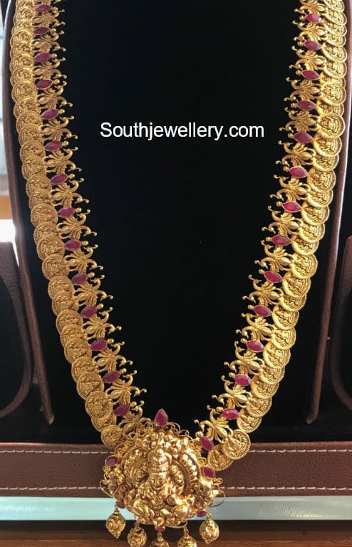 Gold Jewellery | Latest Gold Designs by Thangamayil