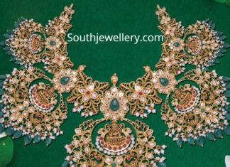 lakshmi guttapusalu necklace