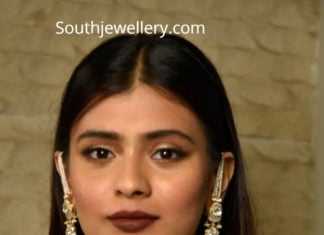 hebah patel polki earrings