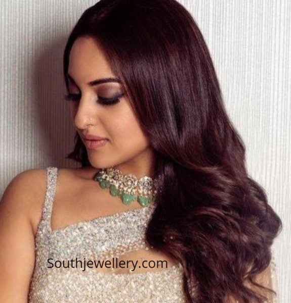 sonakshi sinha choker necklace