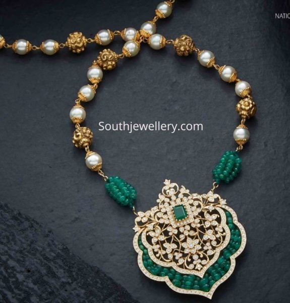 gold nakshi balls necklace with diamond pendant