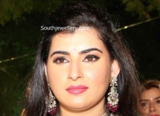 archana shastry wedding reception jewellery (1)