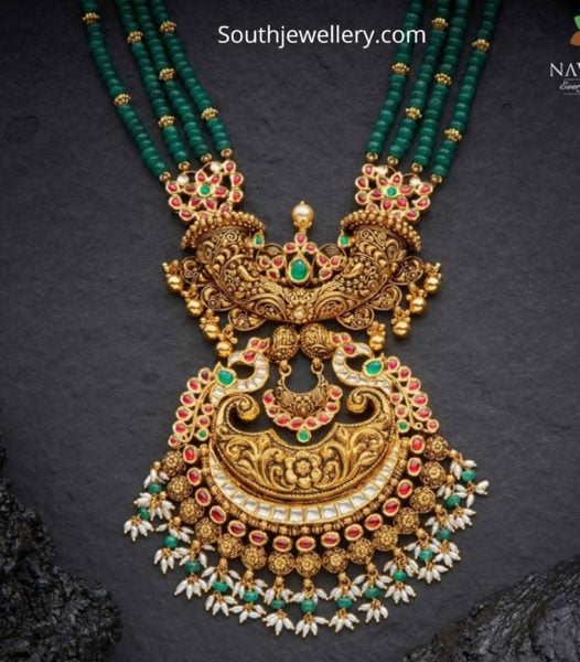 emerald beads necklace with antique gold nakshi pendant