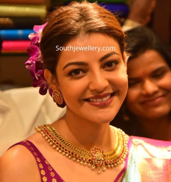 kajal aggarwal kundan necklace and studs