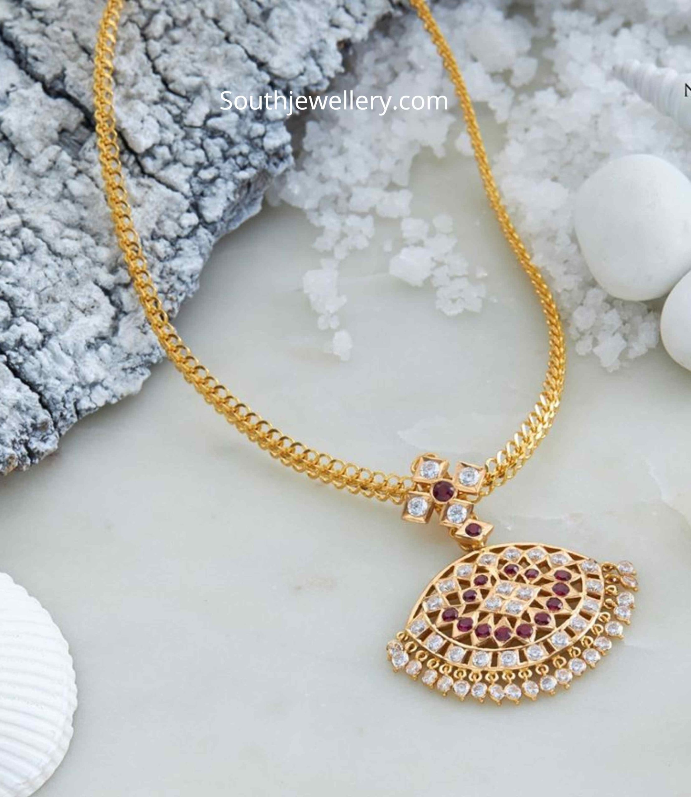 Nan locket gold Clearance