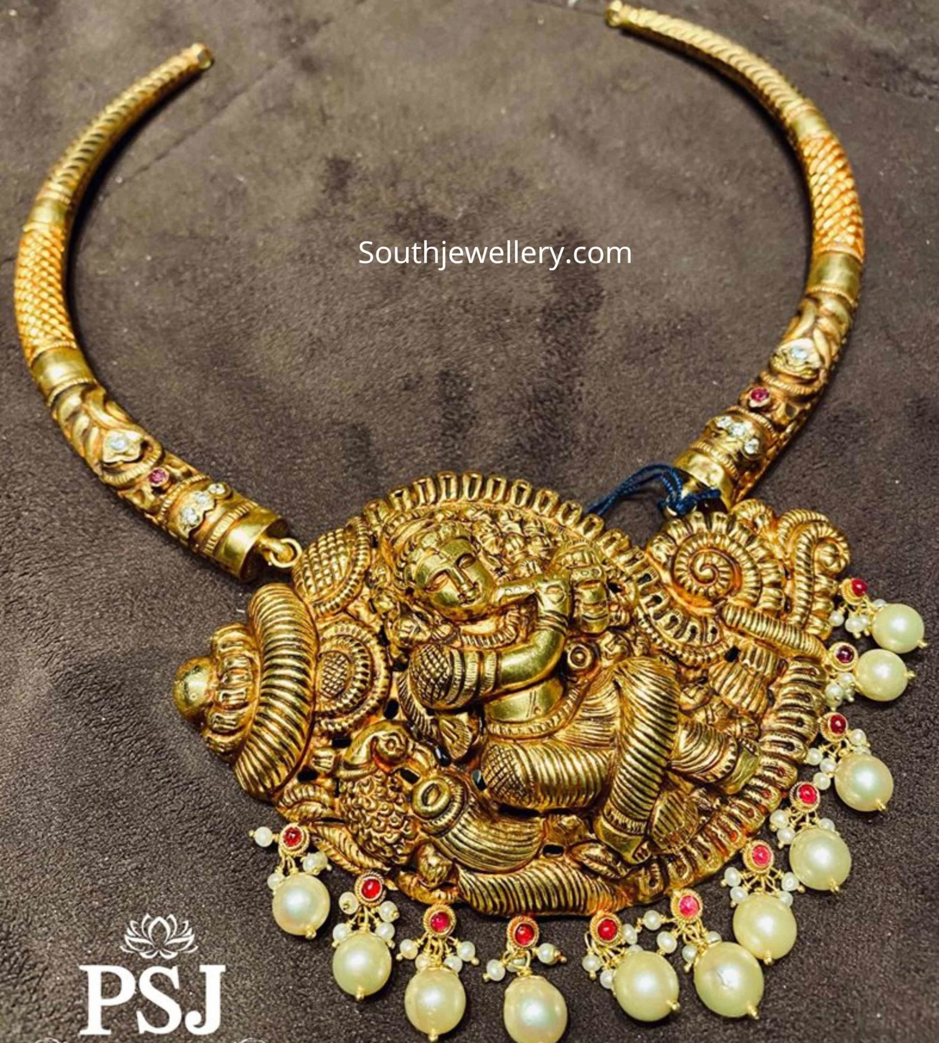 Kante necklace with Krishna pendant Indian Jewellery Designs