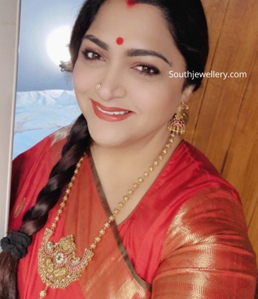 khushbu sundar in gold balls necklace set (1)