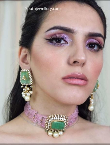 pink beads choker with emerald pendant
