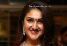 sridevi vijaykumar in diamond ruby necklace set (1)