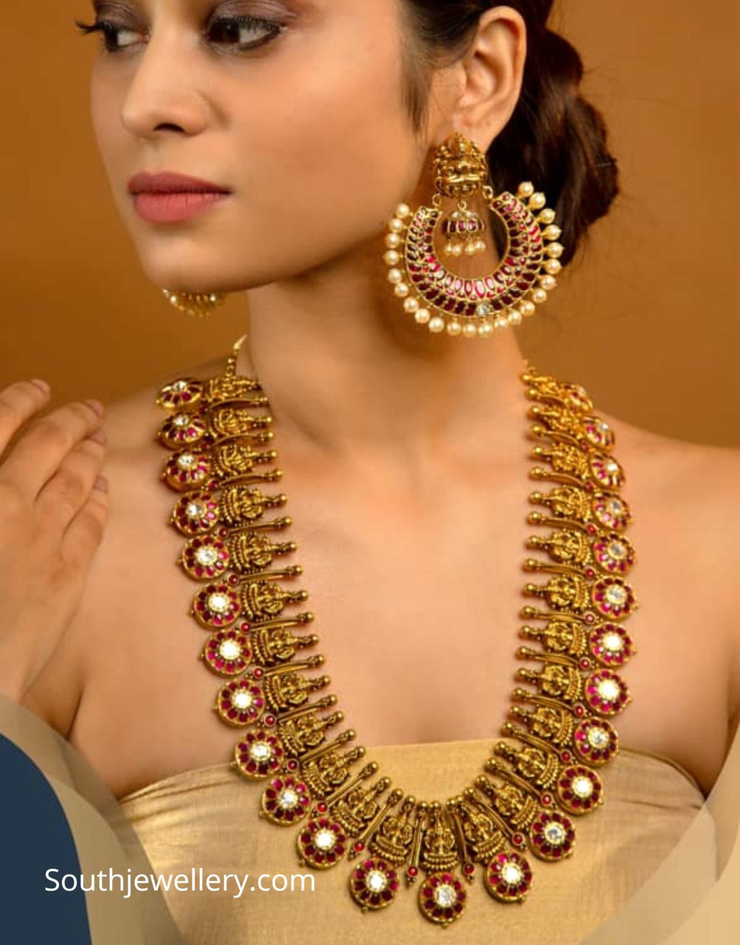 Lakshmi kundan bottu mala and chandbalis - Indian Jewellery Designs