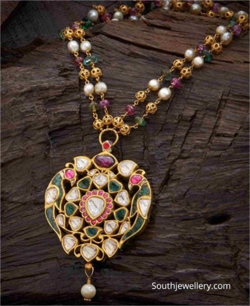 beads necklace with kundan pendant