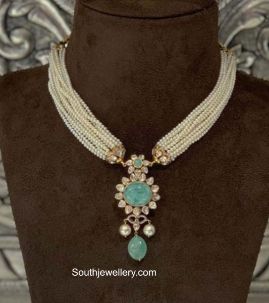 pearl necklace with pendant (1)