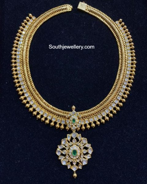 traditional gold links necklace