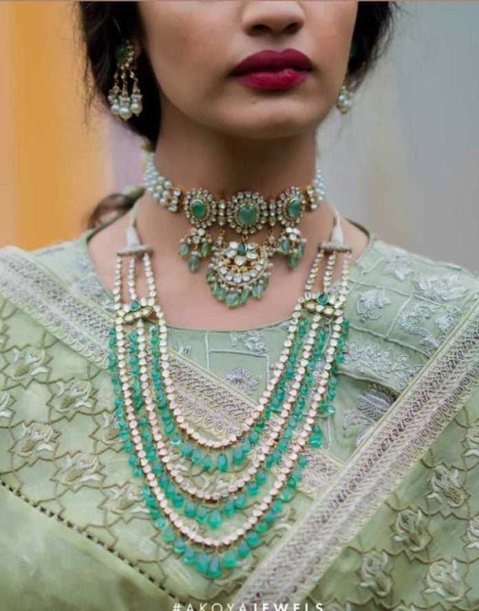 Gold Necklace Designs with Green Stones