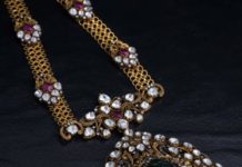 antique gold necklace with polki pendant