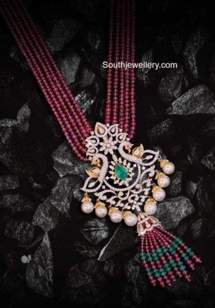 red beads haram with kundan pendant