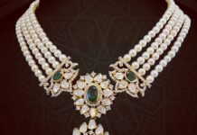 pearl necklace with polki emerald pendant