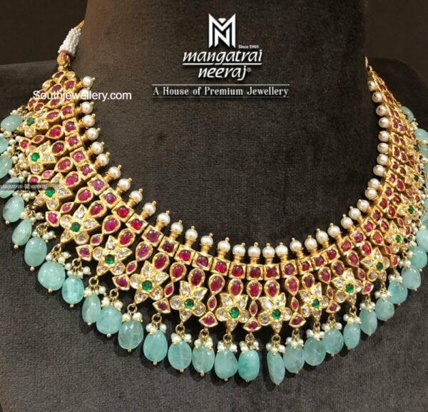 kundan necklace with emerald beads