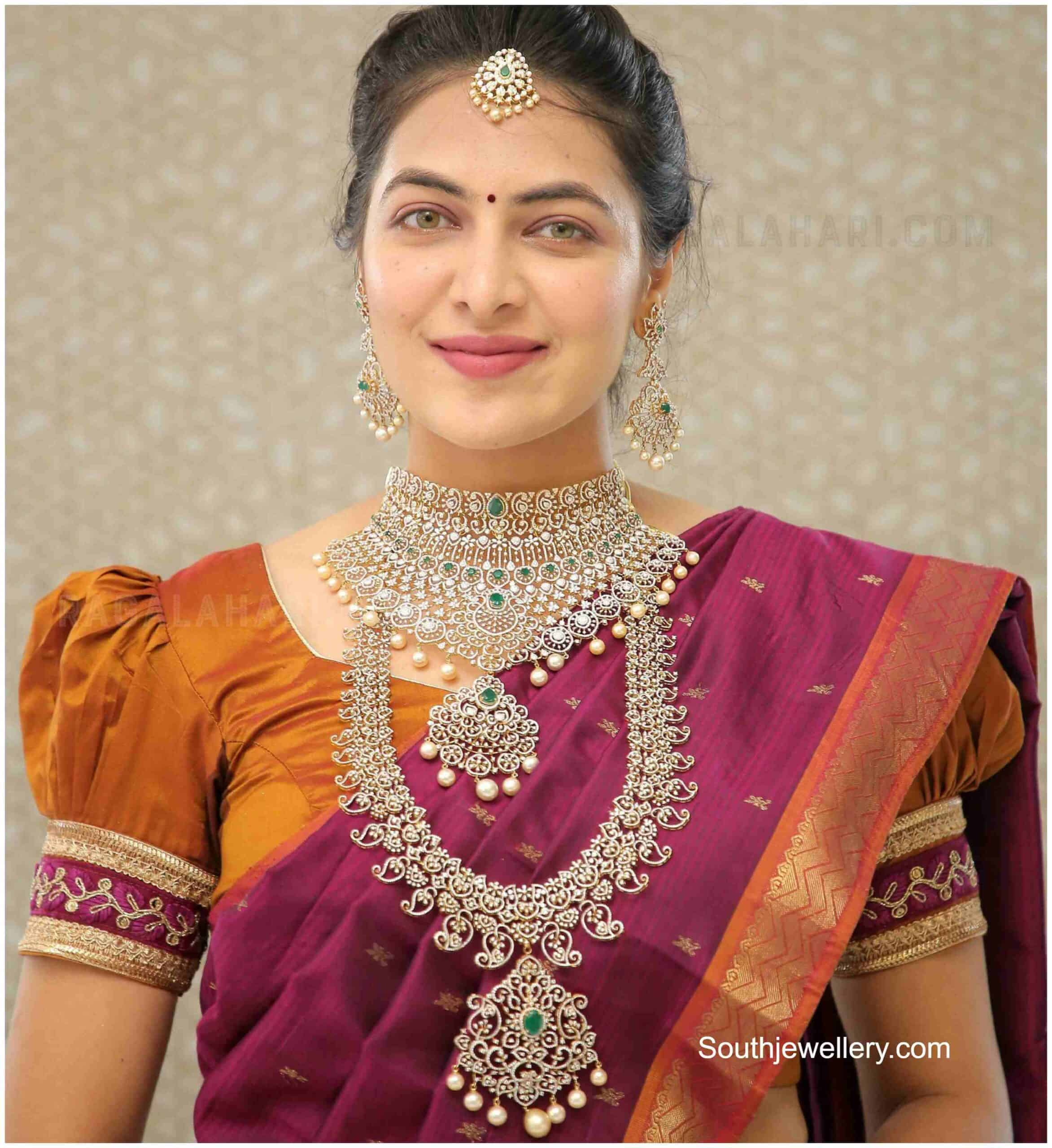 Diamond emerald deals necklace designs