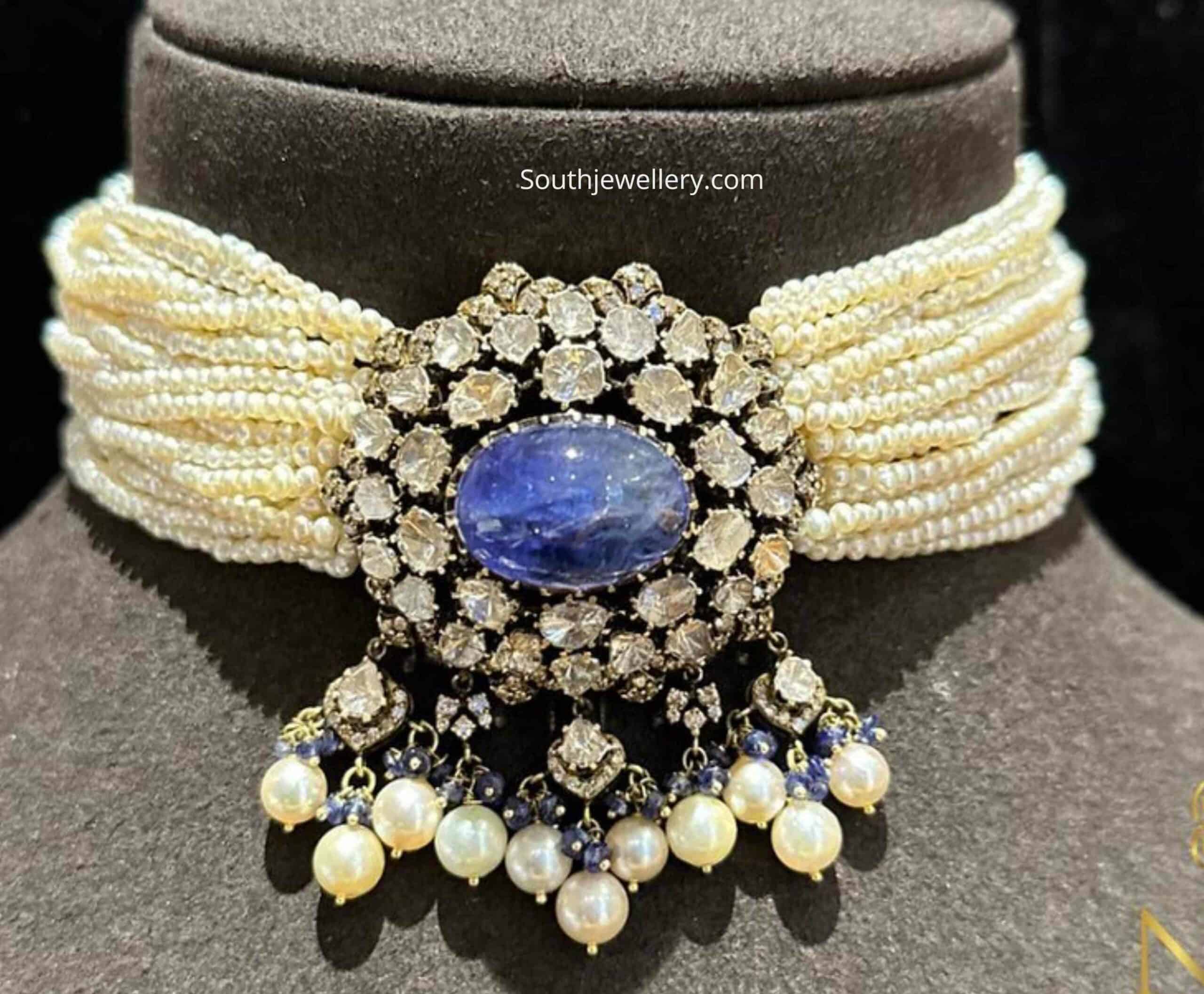 Multistrand pearl choker with Victorian pendant